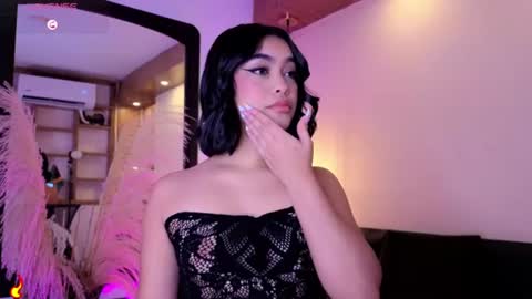 Snapshot of charlotteg18 chatting on 06-18-26, 03:18 Charlote online show from 06-18-26, 03:18