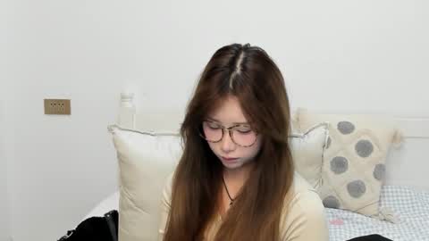 Snapshot of charlottelin chatting on 01-07-26, 01:46 Charlotte online show from 01-07-26, 01:46