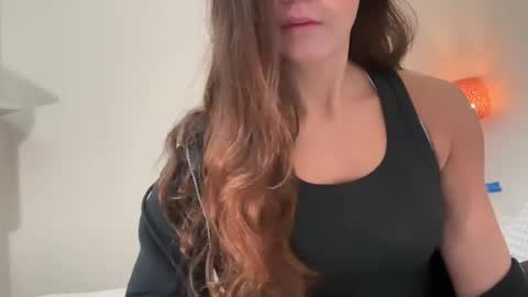 Snapshot of charlottewife chatting on 07-29-26, 03:59 charlottewife online show from 07-29-26, 03:59
