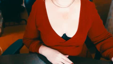 Snapshot of charlottextasty chatting on 12-26-24, 12:27 CharlotteXTasty online show from 12-26-24, 12:27