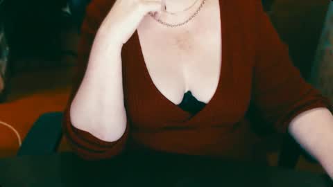 Snapshot of charlottextasty chatting on 12-26-24, 04:14 CharlotteXTasty online show from 12-26-24, 04:14