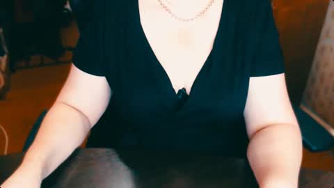 Snapshot of charlottextasty chatting on 12-27-24, 11:17 CharlotteXTasty online show from 12-27-24, 11:17