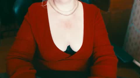 Snapshot of charlottextasty chatting on 02-18-25, 01:11 CharlotteXTasty online show from 02-18-25, 01:11