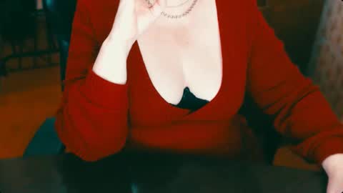 Snapshot of charlottextasty chatting on 02-18-25, 04:16 CharlotteXTasty online show from 02-18-25, 04:16