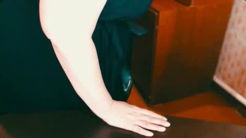Snapshot of charlottextasty chatting on 02-24-25, 10:15 CharlotteXTasty online show from 02-24-25, 10:15