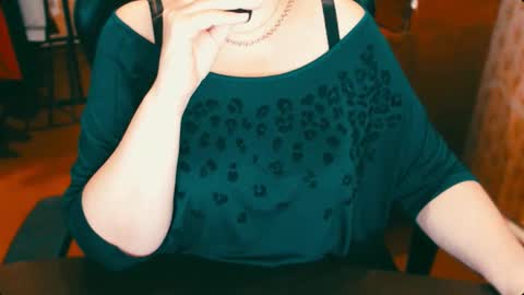 Snapshot of charlottextasty chatting on 03-04-25, 11:51 CharlotteXTasty online show from 03-04-25, 11:51