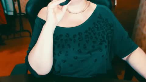 Snapshot of charlottextasty chatting on 03-06-25, 06:26 CharlotteXTasty online show from 03-06-25, 06:26