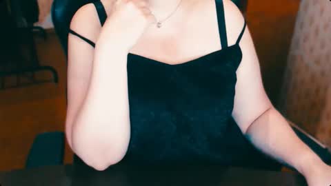 Snapshot of charlottextasty chatting on 09-22-25, 10:39 CharlotteXTasty online show from 09-22-25, 10:39