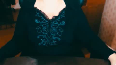 Snapshot of charlottextasty chatting on 10-16-25, 10:49 CharlotteXTasty online show from 10-16-25, 10:49