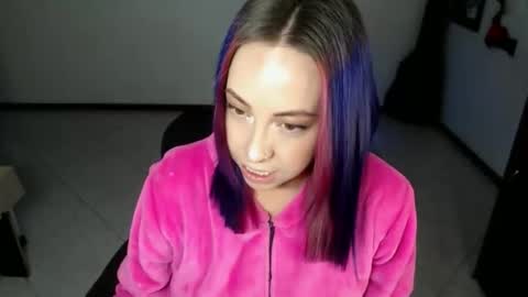 Snapshot of charlottezoe1 chatting on 02-17-26, 09:17 charlottezoe online show from 02-17-26, 09:17