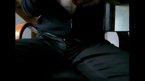 Snapshot of charly052 chatting on 01-09-25, 03:01 charly052 online show from 01-09-25, 03:01