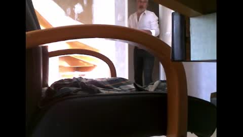 Snapshot of charly052 chatting on 02-18-25, 09:32 charly052 online show from 02-18-25, 09:32