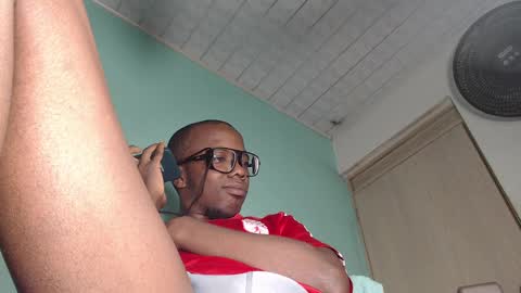 charly_vergonti_ online show from 01-10-25, 08:51