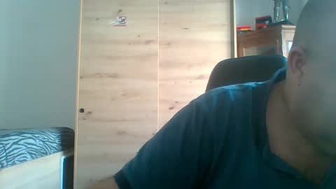 Snapshot of charlypalgar chatting on 03-19-26, 11:03 charly online show from 03-19-26, 11:03