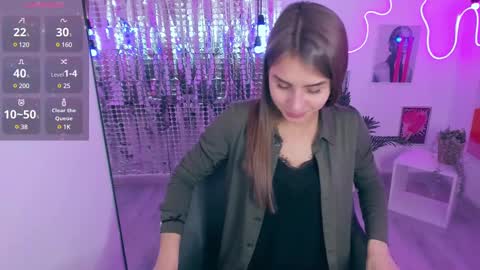 Snapshot of charmbianca chatting on 02-12-25, 11:29 Bianca online show from 02-12-25, 11:29