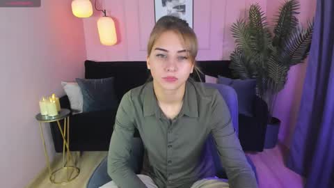 Snapshot of charmbianca chatting on 02-13-25, 05:26 Bianca online show from 02-13-25, 05:26