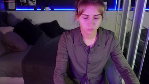 Snapshot of charmbianca chatting on 02-22-25, 05:34 Bianca online show from 02-22-25, 05:34