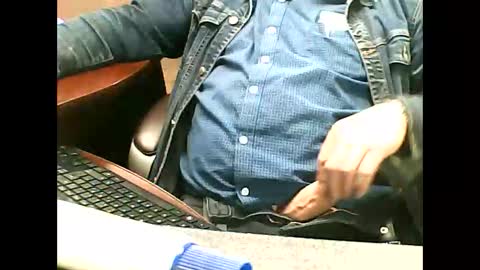 charmeur2672 online show from 05-12-26, 09:28