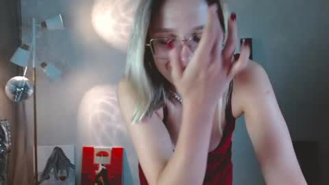 Michelle  online show from 06-11-26, 02:11