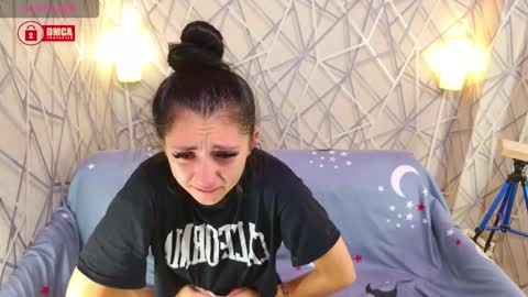 CharmingLIA online show from 11-06-25, 05:25