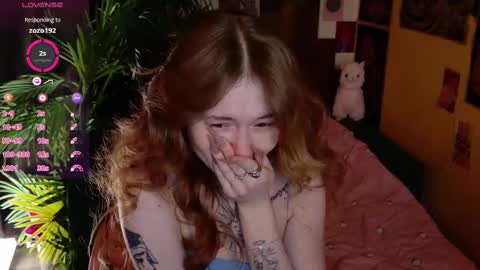 Snapshot of charming_lilly chatting on 02-21-25, 05:35 Lissa online show from 02-21-25, 05:35