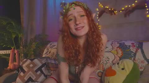 Snapshot of charming_lilly chatting on 10-31-25, 03:57 Lissa online show from 10-31-25, 03:57