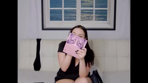 charming_lolla online show from 09-28-25, 11:32