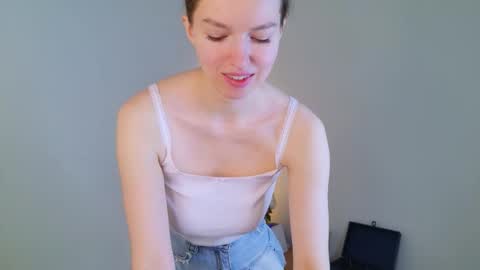 Snapshot of charming_ruru chatting on 01-11-26, 07:02 Ruru online show from 01-11-26, 07:02