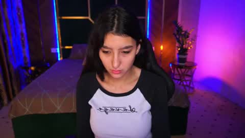 Snapshot of charmmocco chatting on 01-27-25, 06:52 SweetMoco online show from 01-27-25, 06:52