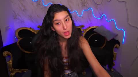 Snapshot of charmmocco chatting on 02-05-25, 07:50 SweetMoco online show from 02-05-25, 07:50