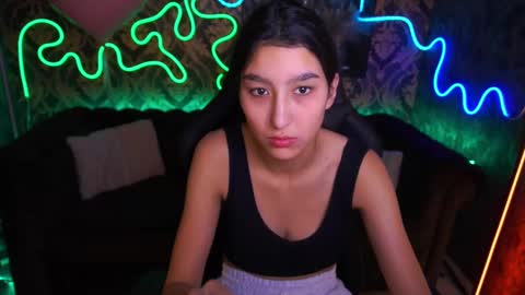 Snapshot of charmmocco chatting on 02-17-25, 10:18 SweetMoco online show from 02-17-25, 10:18