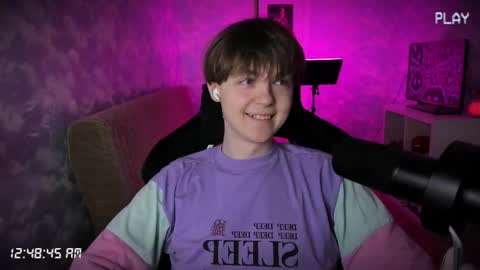 Snapshot of charonbaby1 chatting on 11-11-25, 09:48 lynxy online show from 11-11-25, 09:48