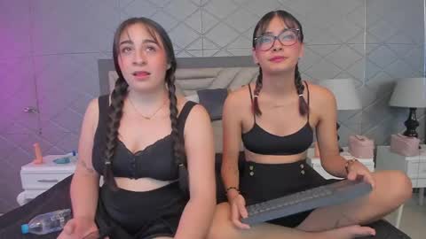 Snapshot of charylin chatting on 05-27-26, 05:04 Chary online show from 05-27-26, 05:04