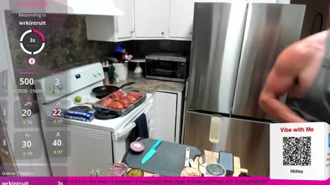 Snapshot of chasemason20 chatting on 10-04-25, 09:24 Onlyfans chasingfit Instagram the arguer Twitter chasingfitOF online show from 10-04-25, 09:24