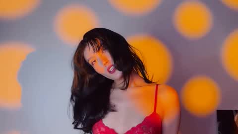 JASMINE   usually going live about 2 am UTC  online show from 02-08-26, 02:15