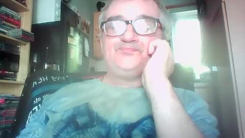 Snapshot of chatboxlee chatting on 07-06-26, 04:42 chatboxlee online show from 07-06-26, 04:42