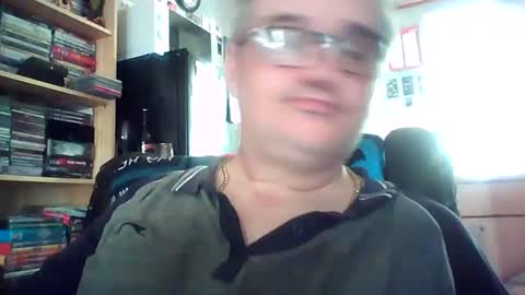 lee online show from 06-15-26, 02:19
