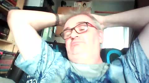 lee online show from 06-25-26, 06:45