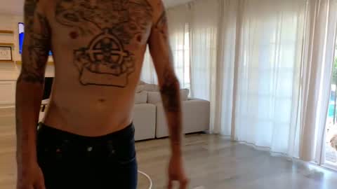 Snapshot of chaturhoe chatting on 09-29-25, 12:38 Rockhard Cockstar N Roxynyes online show from 09-29-25, 12:38