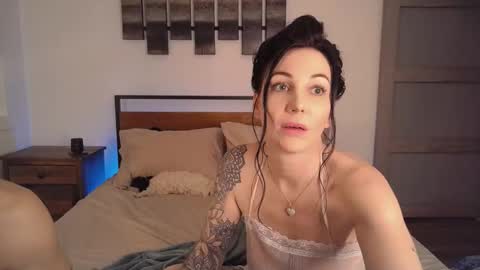 Snapshot of chaykneadscookie chatting on 11-11-25, 08:58 Cookie Chay online show from 11-11-25, 08:58