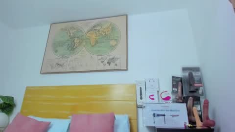 isabel online show from 02-21-25, 04:48