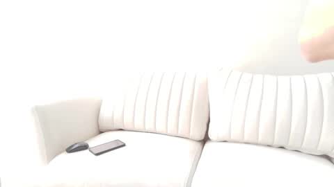 Snapshot of cheek_chic12 chatting on 09-30-25, 08:03 Regina Phalange online show from 09-30-25, 08:03