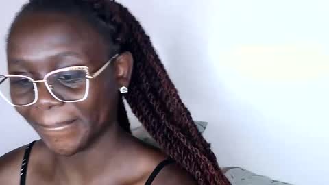 Snapshot of cheeky_charms chatting on 09-14-25, 06:23 cheeky_charms online show from 09-14-25, 06:23