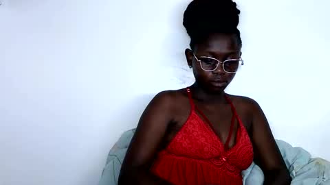 Snapshot of cheeky_charms chatting on 10-08-25, 01:03 cheeky_charms online show from 10-08-25, 01:03