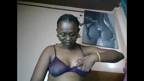 cheeky_charms online show from 05-26-26, 08:21