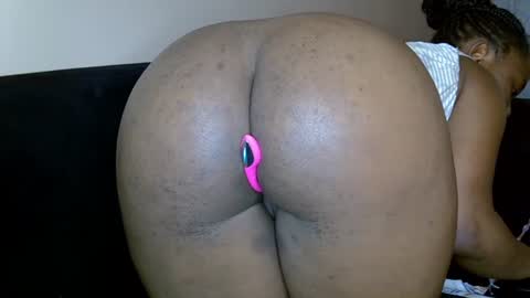 cheeky_charms online show from 06-28-26, 02:12