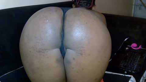 cheeky_charms online show from 07-21-26, 06:43