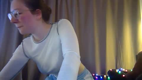 Snapshot of cheekynightowl chatting on 03-29-26, 12:43 CheekyNightOwl online show from 03-29-26, 12:43