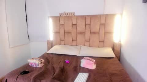 Snapshot of cheerry__doll chatting on 02-20-26, 06:26 Cherry online show from 02-20-26, 06:26