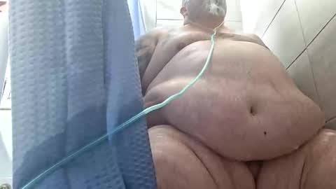 Snapshot of chefjoe_light chatting on 11-10-25, 02:27 chefjoe_light online show from 11-10-25, 02:27